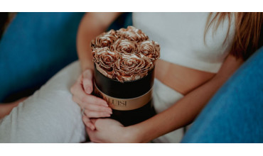 Fiori per compleanno di 50 anni, scegli le rose stabilizzate